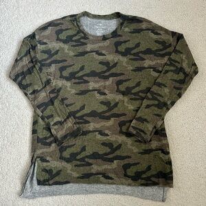American Eagle Outfitters Green Camouflage Blouse